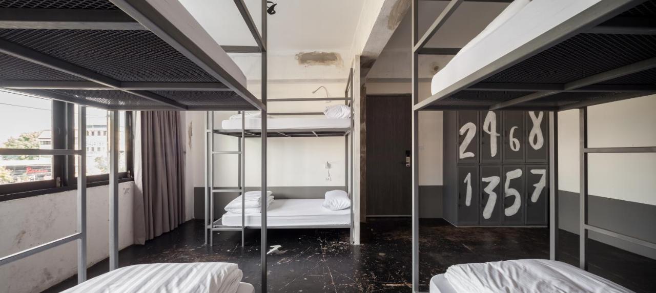 Thunder Bird Hostel Чиангмай Экстерьер фото
